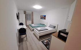 Pension Alex - Tocxan Ug